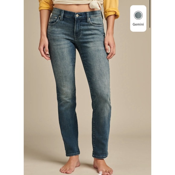Lucky Brand Mid-Rise Sweet Straight Jeans Women's Denim NWT Size 4/W27 - Picture 5 of 6